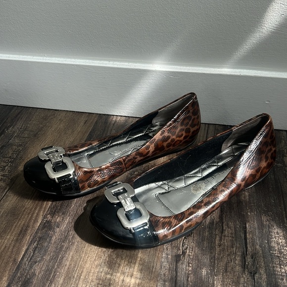 Marc Fisher leopard flats with silver buckles - Picture 2 of 6
